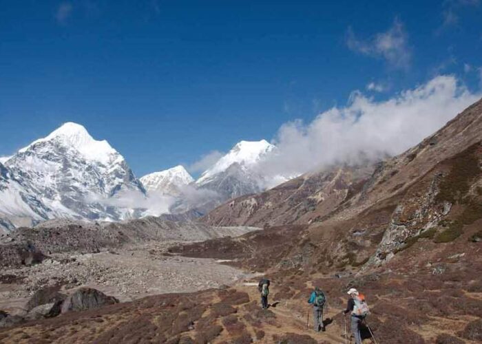 Makalu Mase Camp Trek