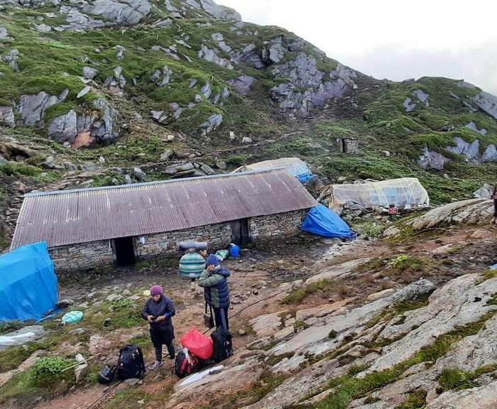 A hut for overnight stay at Sabha Pokhari