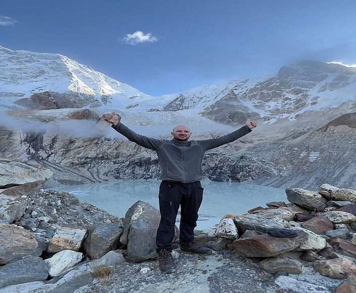 Nikola at Makalu