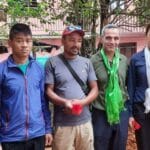 guests with local porter guides 1