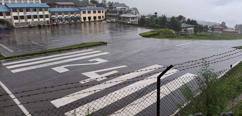 lukla airport 1