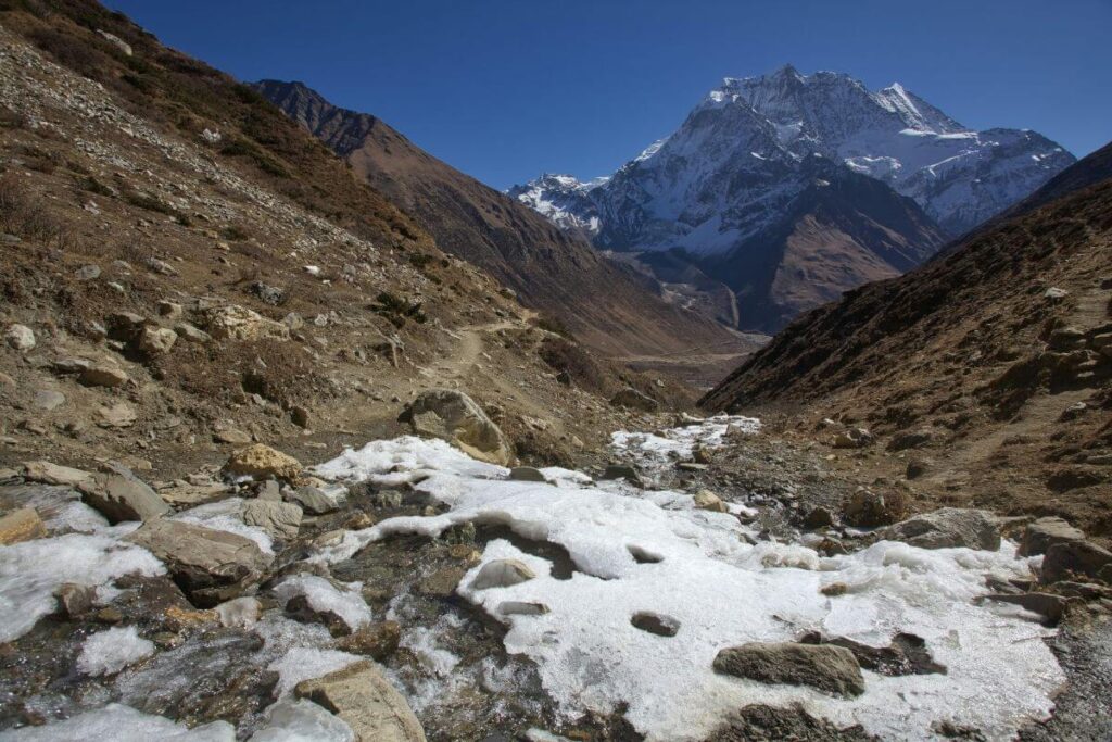 Manaslu Circuit Larkya La Approach.jpg 2 2
